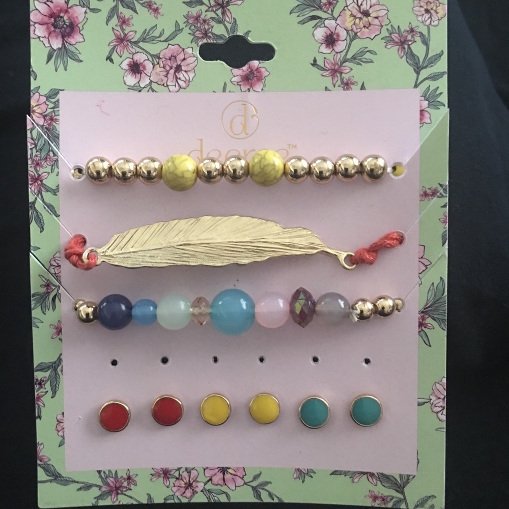 Decree Earrings/Bracelet set‎